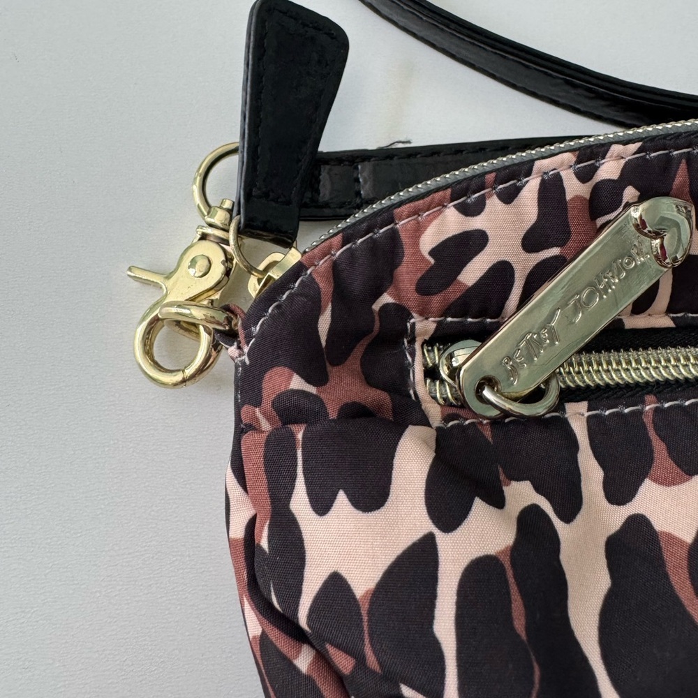 Betsy Johnson Leopard Print Crossbody Bag - Picture 6 of 11